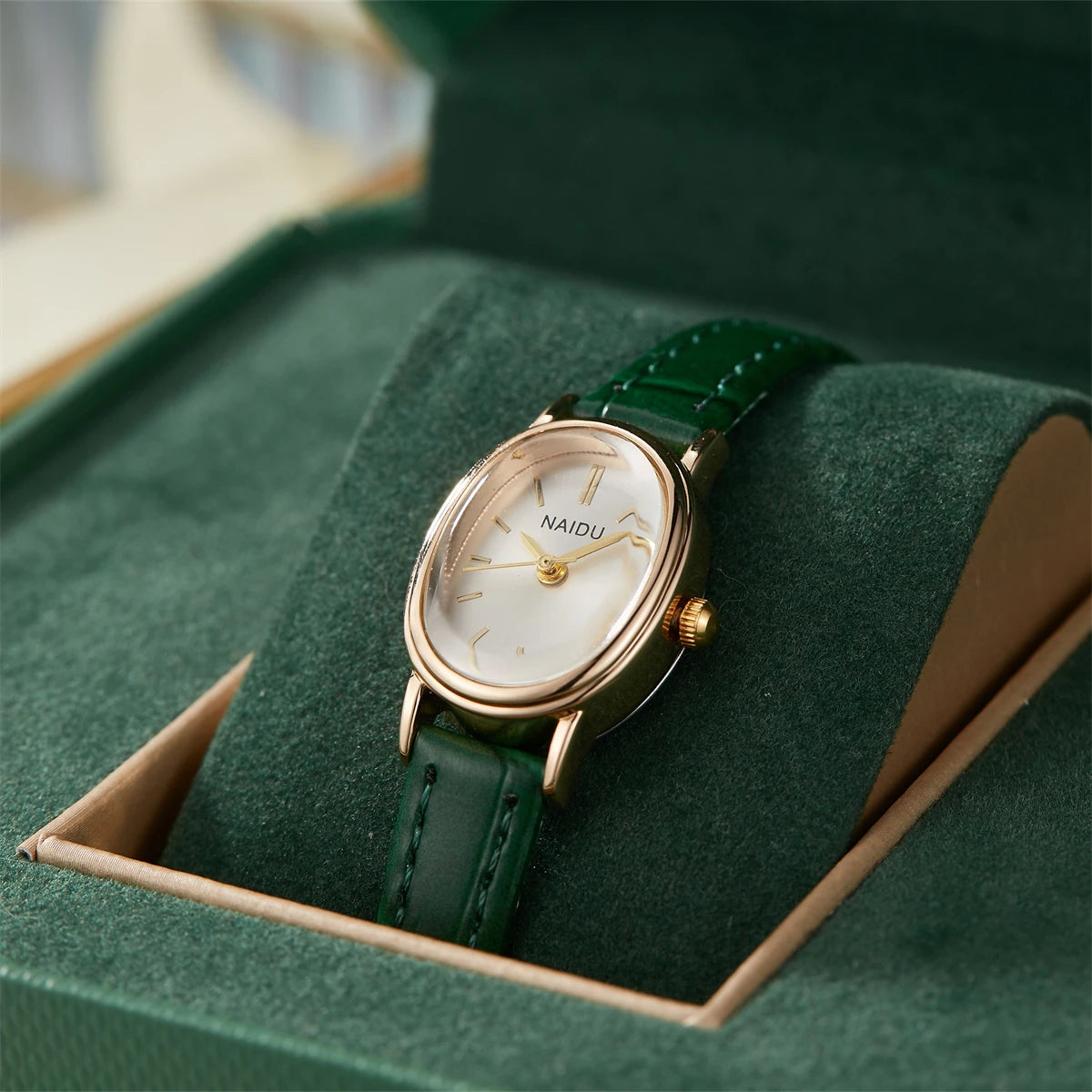 NAIDU™ Oval Classic Leather Watch